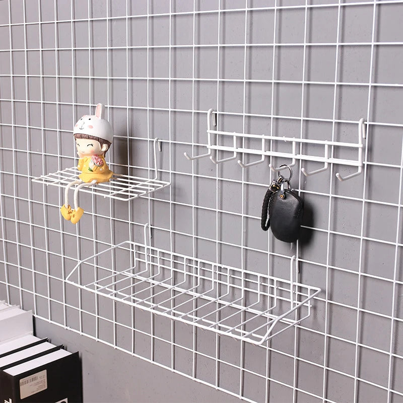 DIY Wall-Mounted Wire Grid Organize
