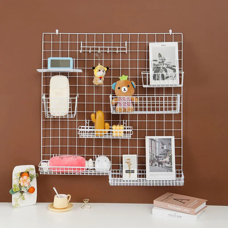 DIY Wall-Mounted Wire Grid Organize