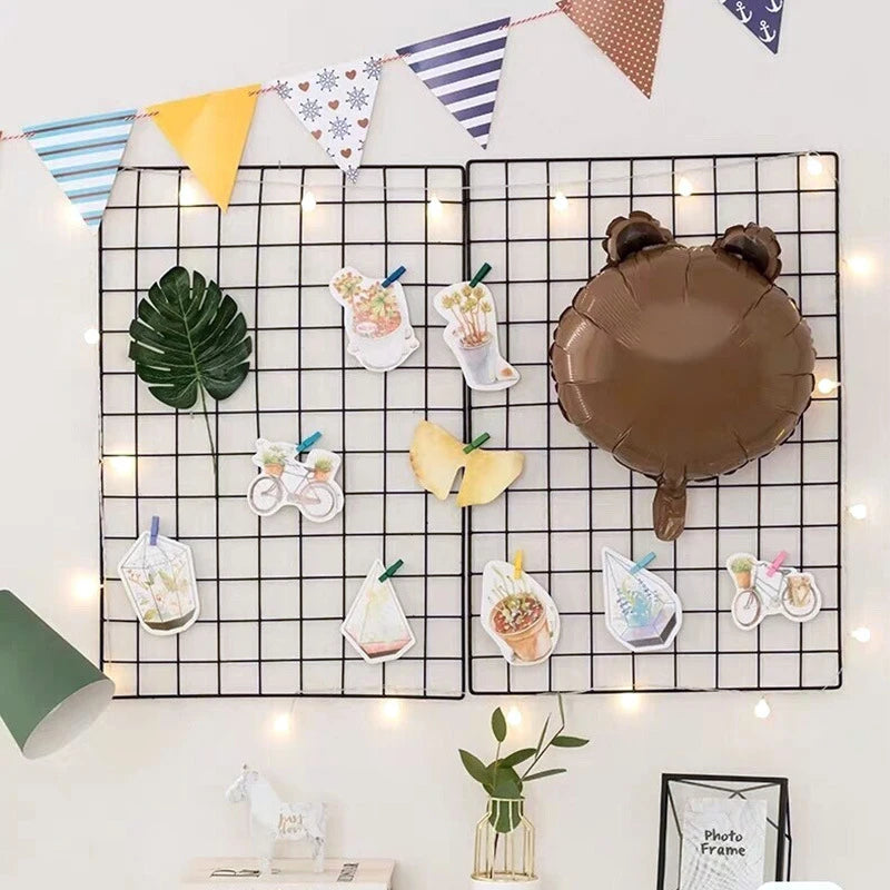 DIY Wall-Mounted Wire Grid Organize